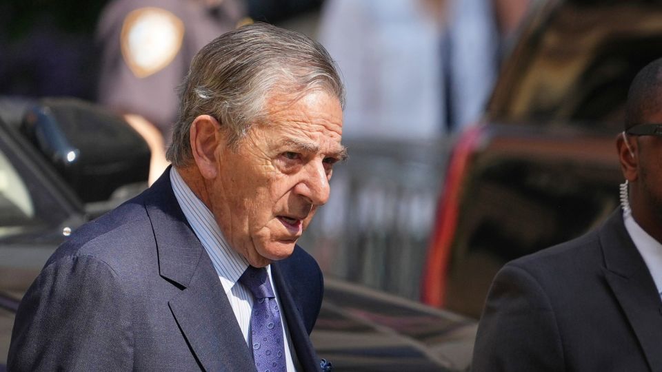 Paul Pelosi envolvido em atropelamento e fuga na Califórnia e pode enfrentar acusações, dizem as autoridades