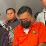 Penampakan Don Ritto Menuju Kejagung, Tersangka Kasus Eks Jampidsus Febrie Adriansyah Bungkam