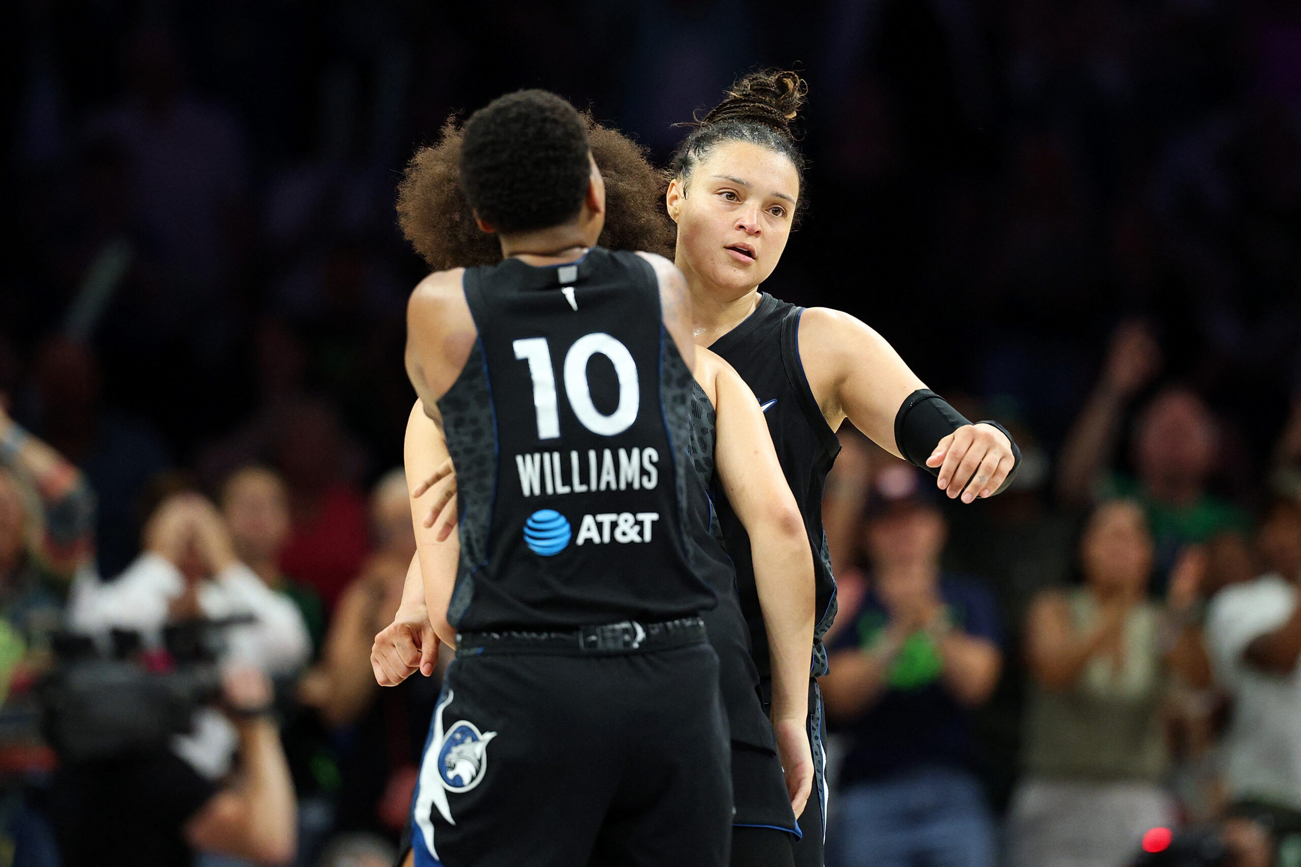 WNBA pontua Kayla McBride Olivia Miles Minnesota Lynx Phoenix Mercury