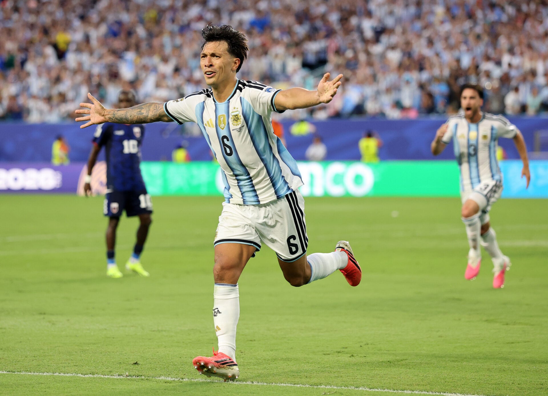 Por dentro do caminho de Lisandro Martinez para a recuperação e guiando a Argentina nas oitavas de final da Copa do Mundo
