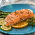 O NHS recomenda pelo menos uma porção de peixe oleoso por semana. O salmão ainda é o peixe mais popular na Grã-Bretanha, representando quase 30% de todo o peixe vendido