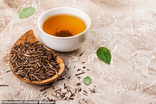 Hojicha é um chá verde japonês torrado que está sendo aclamado como o 'primo quentinho' do matcha