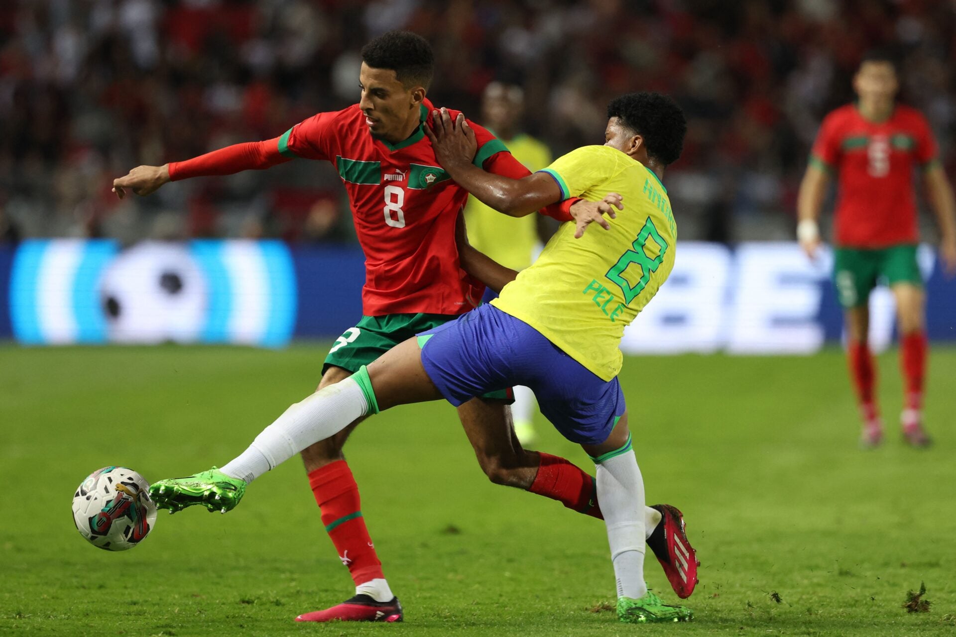 Quando Andrey Santos estreou pelo Brasil ao lado de Casemiro contra um rosto conhecido, prova de fogo