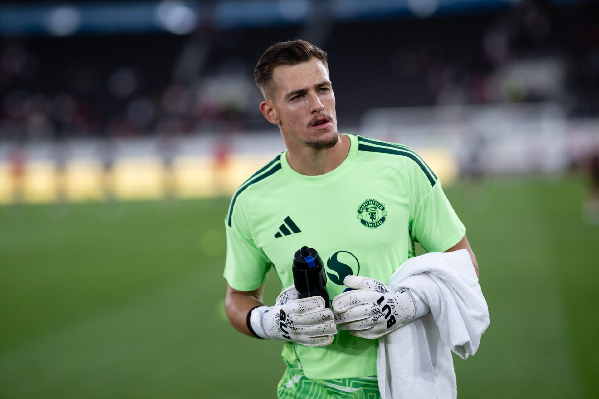 Radek Vitek faz uma exigência clara depois de impressionar no Man Utd x Wrexham, não é negociável
