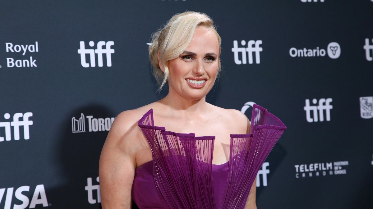 Rebel Wilson prevalece na batalha por difamação com a co-estrela de 'The Deb'