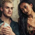 'Rent' West End Revival revela elenco que se juntará a Gaten Matarazzo: Travis Ross como Roger, Bella Brown como Mimi e mais