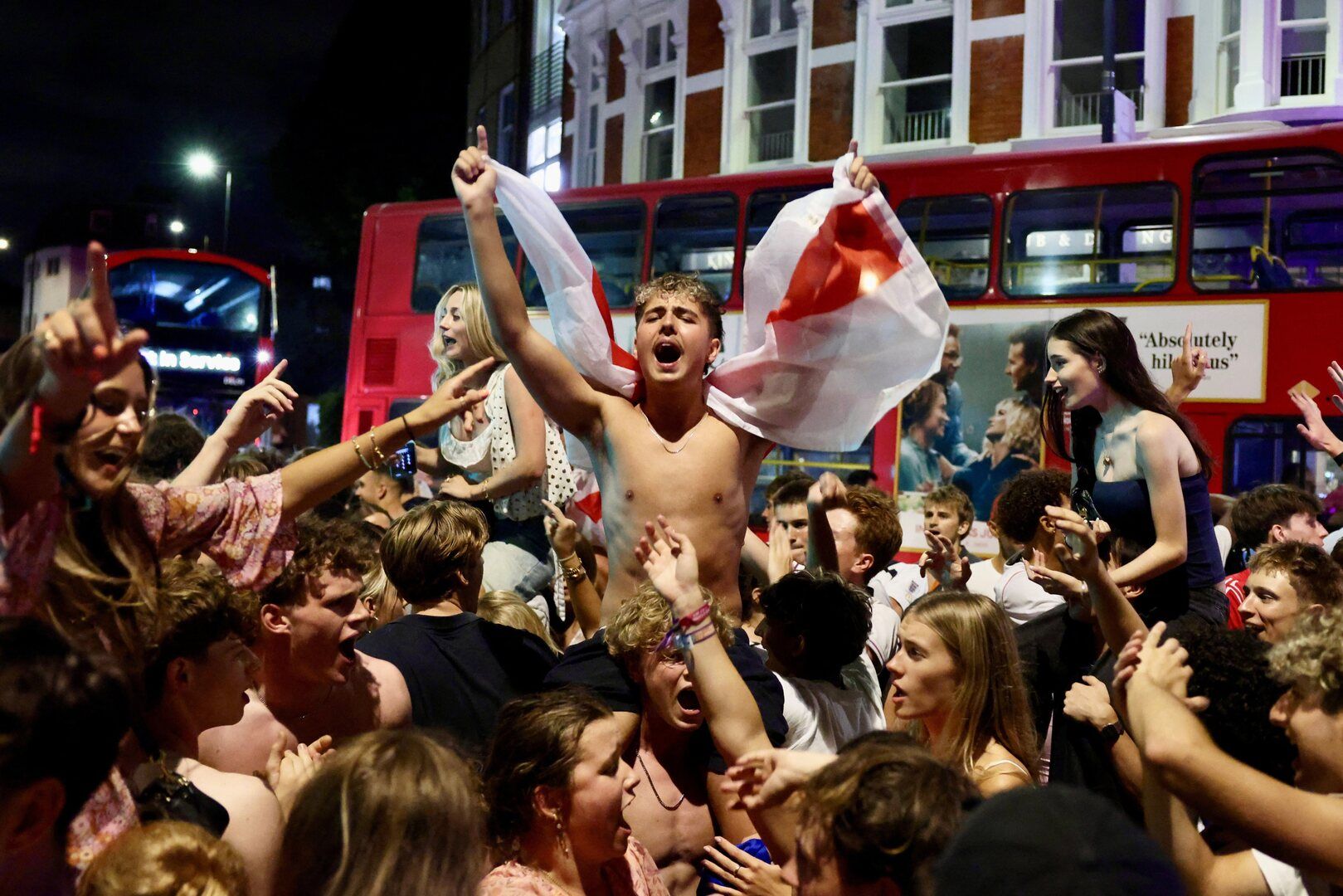 Revelação dos torcedores ingleses na vitória sobre a Noruega na Copa do Mundo
