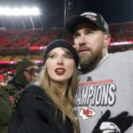Cronograma do relacionamento de Taylor Swift e Travis Kelce, dos jogos dos Chiefs às noites românticas 419