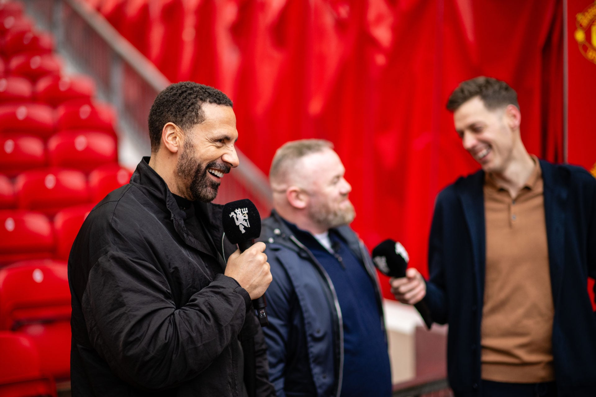 Rio Ferdinand argumenta que 'ainda escolheria' Wayne Rooney, ícone do Man Utd, em vez de estrela da Copa do Mundo, todas as vezes