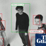 'Roupas adversárias': as roupas projetadas para confundir os sistemas de reconhecimento facial estão prestes a se tornar populares?