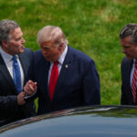 'Scared s –tless': Republicanos se preparam para o discurso de Trump no horário nobre