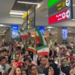 Seleção iraniana de futebol é recebida em casa após eliminação na Copa do Mundo