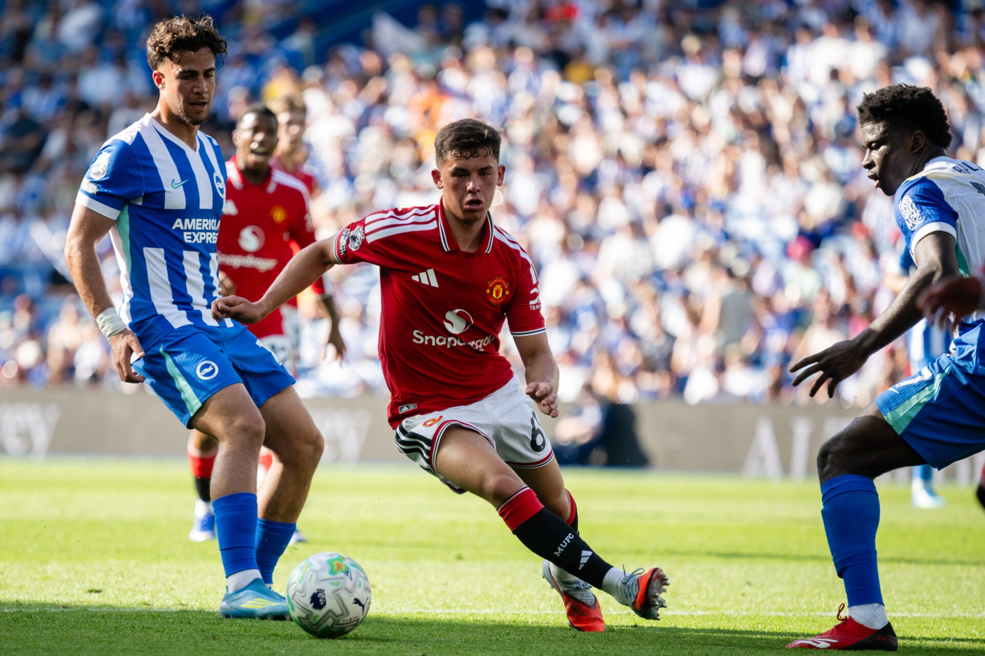 Shea Lacey pode ser o curinga da pré-temporada para Michael Carrick em nova posição para o Man Utd