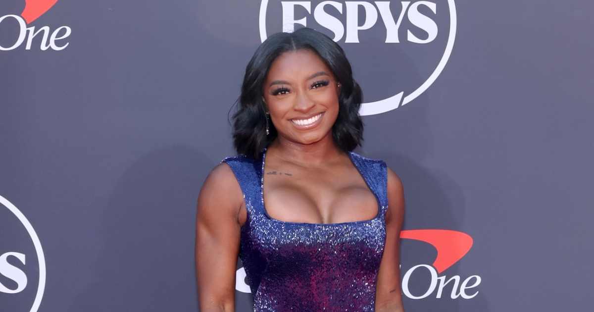 Simone Biles compartilha a compra extravagante que fez para comemorar a ida às Olimpíadas de 2016