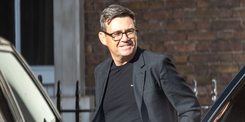 Starmer fará seu discurso final nas escadas de Downing Street antes de Andy Burnham se tornar primeiro-ministro: atualizações ao vivo