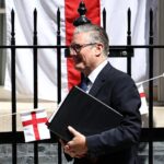 Starmer se despede dos parlamentares como primeiro-ministro britânico e promete apoiar seu sucessor