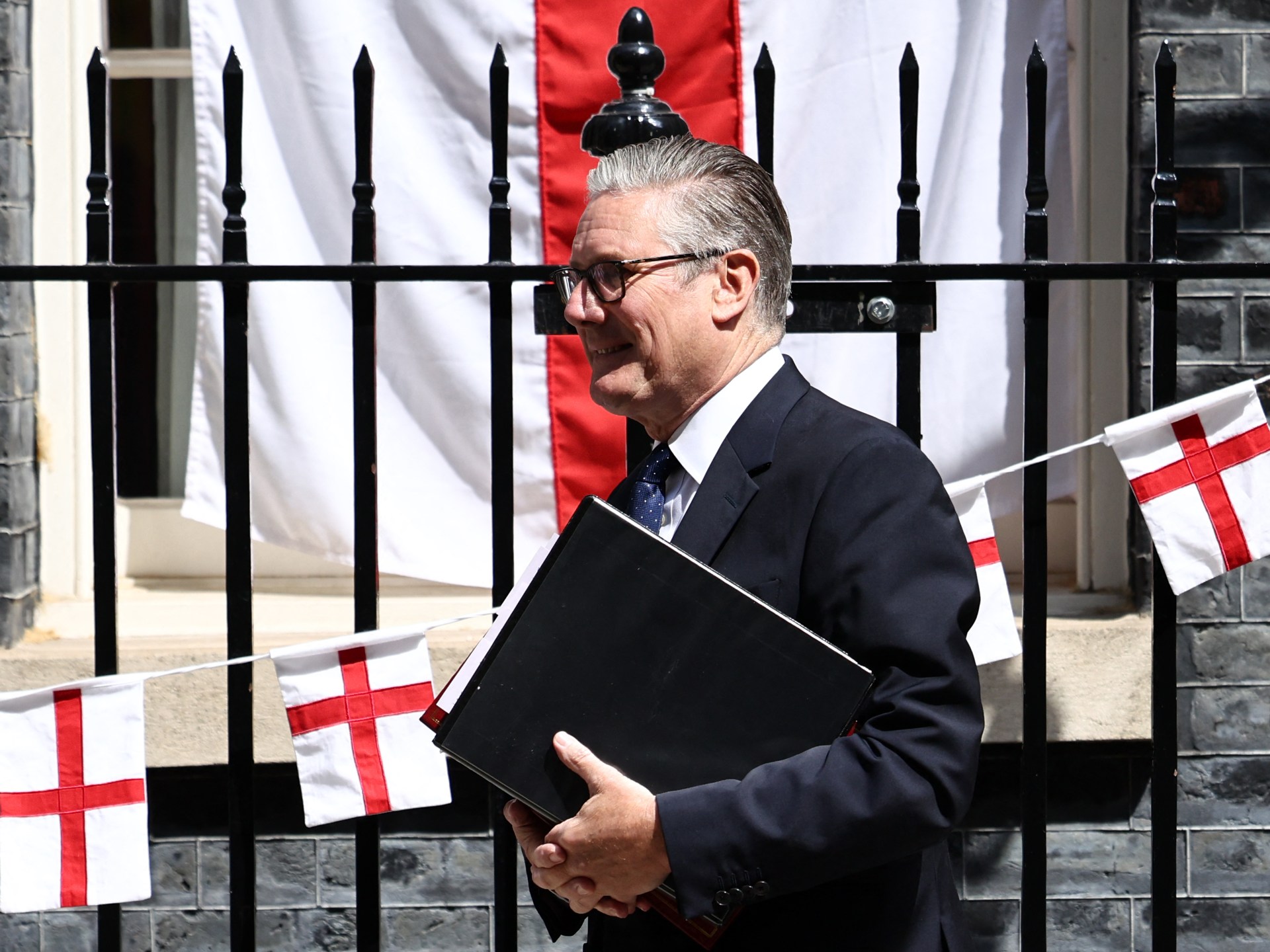 Starmer se despede dos parlamentares como primeiro-ministro britânico e promete apoiar seu sucessor