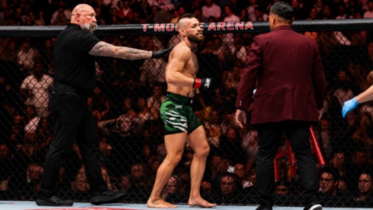 Sudah Cedera Dari Awal? Dustin Poirier Ungkap Fakta Menohok soal Conor McGregor Setelah Gagal Retorno do UFC 329