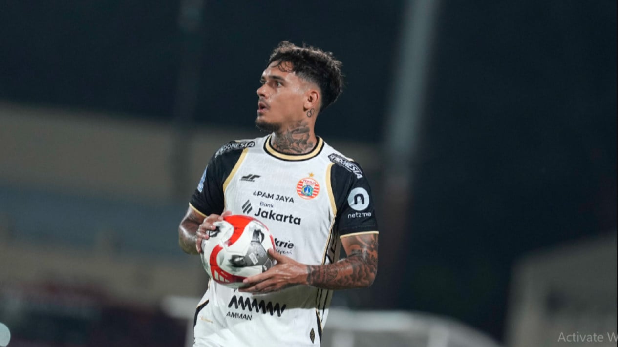 Superliga de transferência de Bursa: Shayne Pattynama Masuk Radar Persib Bandung?