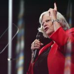Suspeito acusado de ataque fatal à política britânica Ann Widdecombe