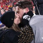 Adam Sandler oficializou o casamento de Taylor Swift e Travis Kelce no Madison Square Garden