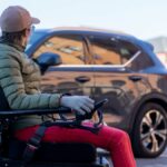 Tesla quer ser a primeira empresa a oferecer veículos autônomos acessíveis para cadeiras de rodas