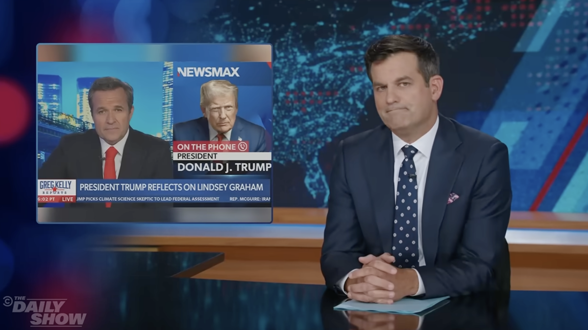 The Daily Show reage às palavras contundentes de Trump sobre a causa da morte de Lindsey Graham
