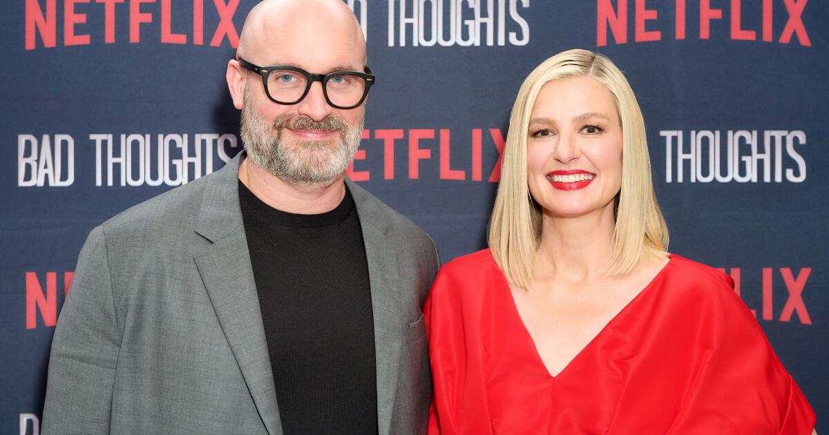 Tom Segura e Christina Pazsitzky se separaram após 18 anos de casamento