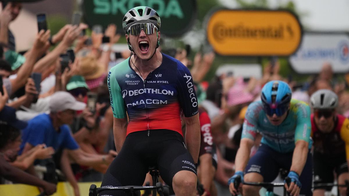 Tour de France: Olav Kooij vence quinta etapa em sprint