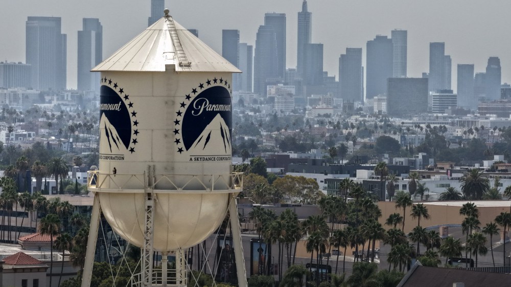 Tribunal ouve argumento sobre decisão dos Estados de pausar fusão entre Paramount e Warner Bros.