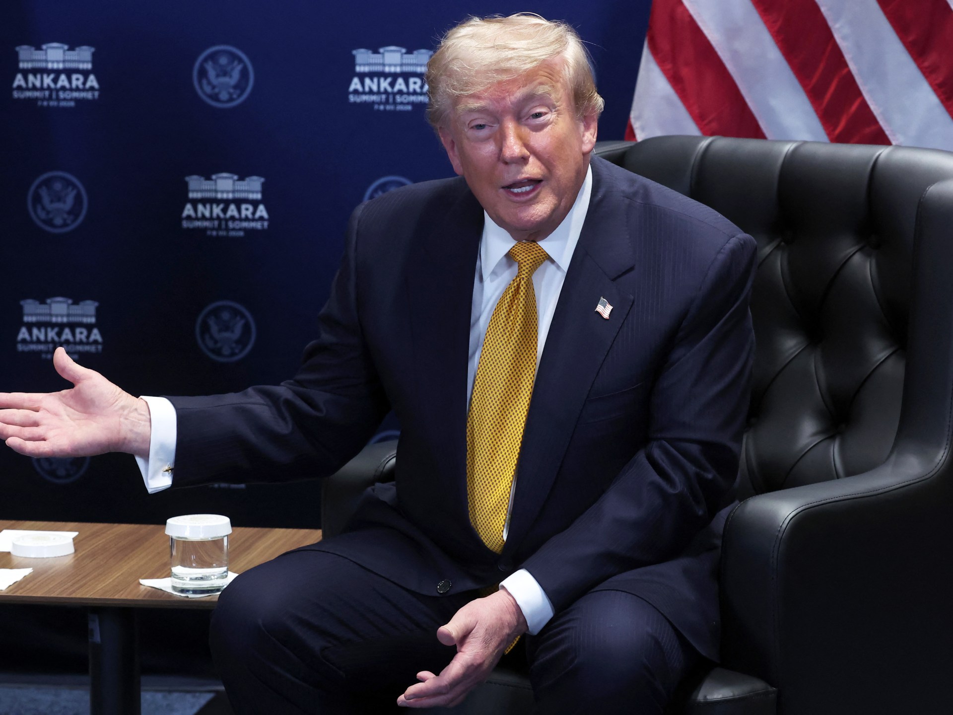 Trump ameaça comércio com a Espanha e exige que os EUA assumam o controle da Groenlândia na cúpula da OTAN