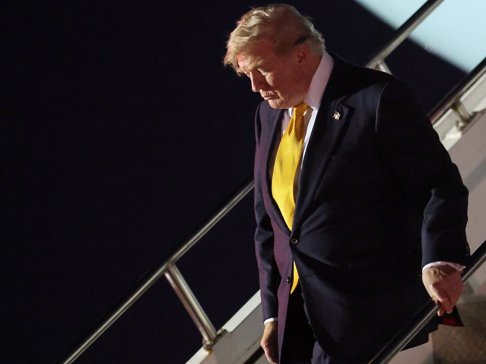 Trump diz que EUA “concordaram” em continuar negociações com o Irã, mas cessar-fogo “acabou”