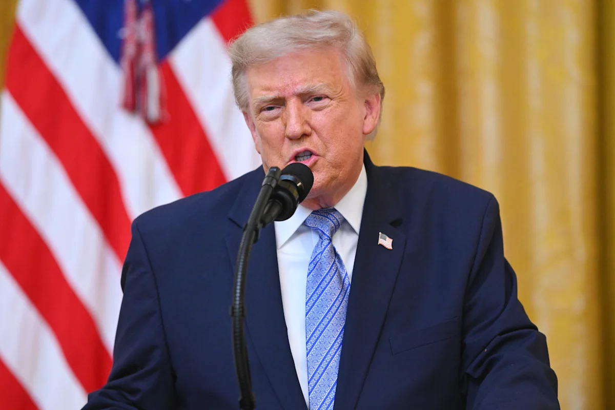 Trump diz que esses documentos comprovam suas falsas alegações de fraude eleitoral. Aqui está o que eles realmente dizem