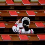 UE e EUA preocupados com a nova lei de unidade étnica da China que visa pessoas no exterior