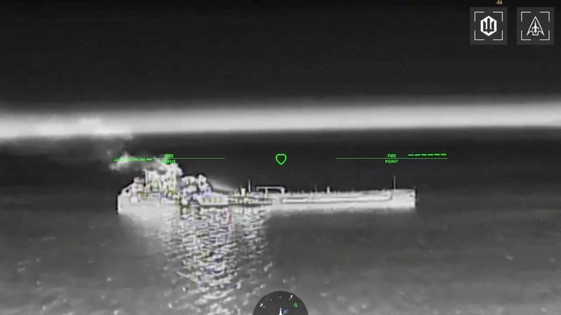 Ucrânia diz que seus drones atingiram três refinarias e navios-tanque na noite de grandes ataques