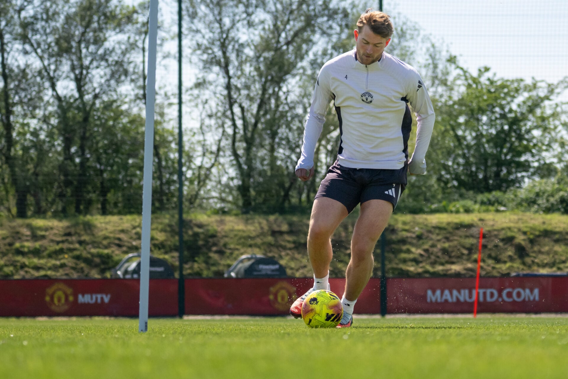 Última atualização sobre lesões de Matthijs de Ligt e cronograma de retorno enquanto o Man Utd acelera os preparativos da pré-temporada