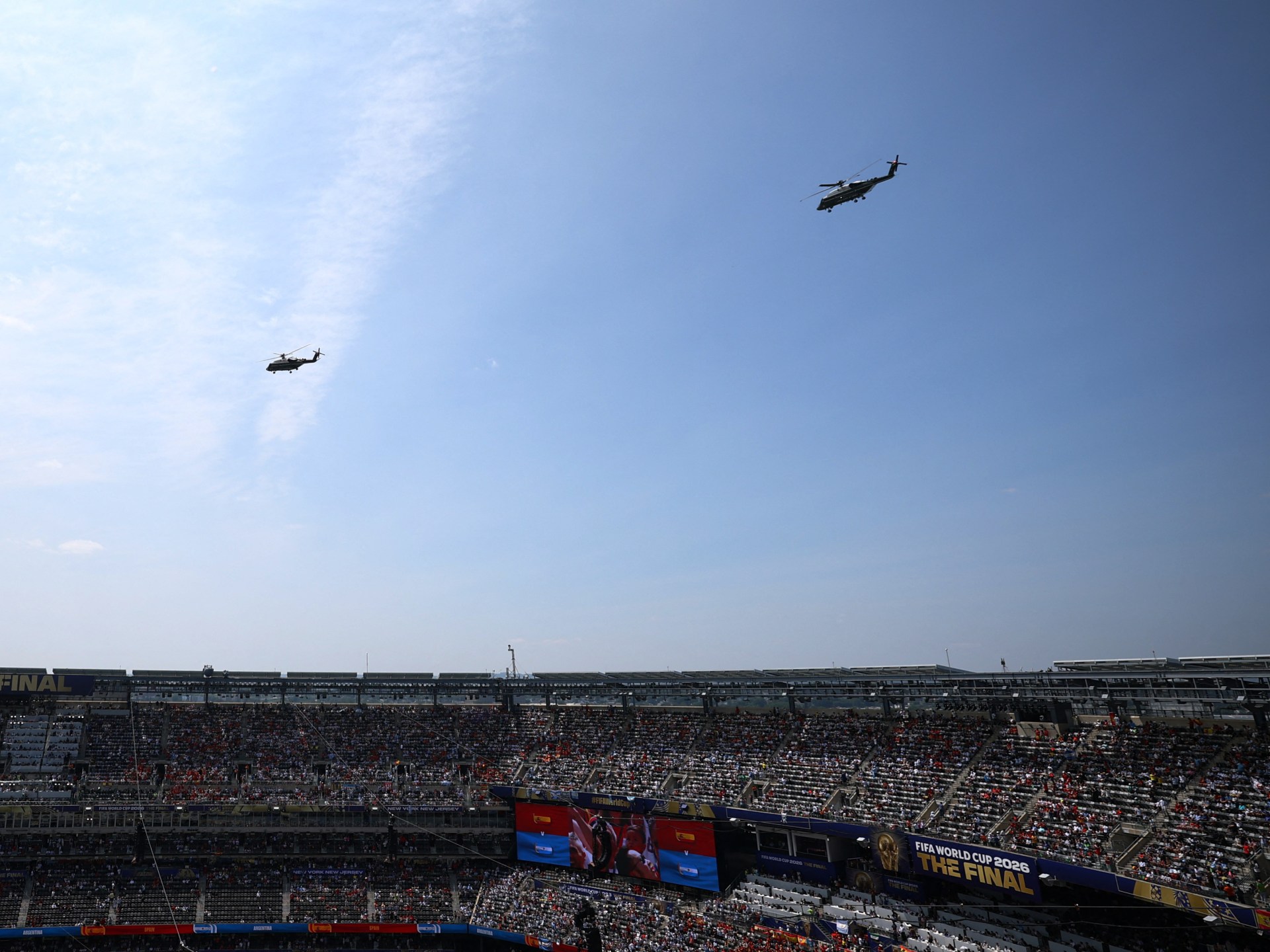 Uma visão panorâmica da chegada de Donald Trump para a final da Copa do Mundo