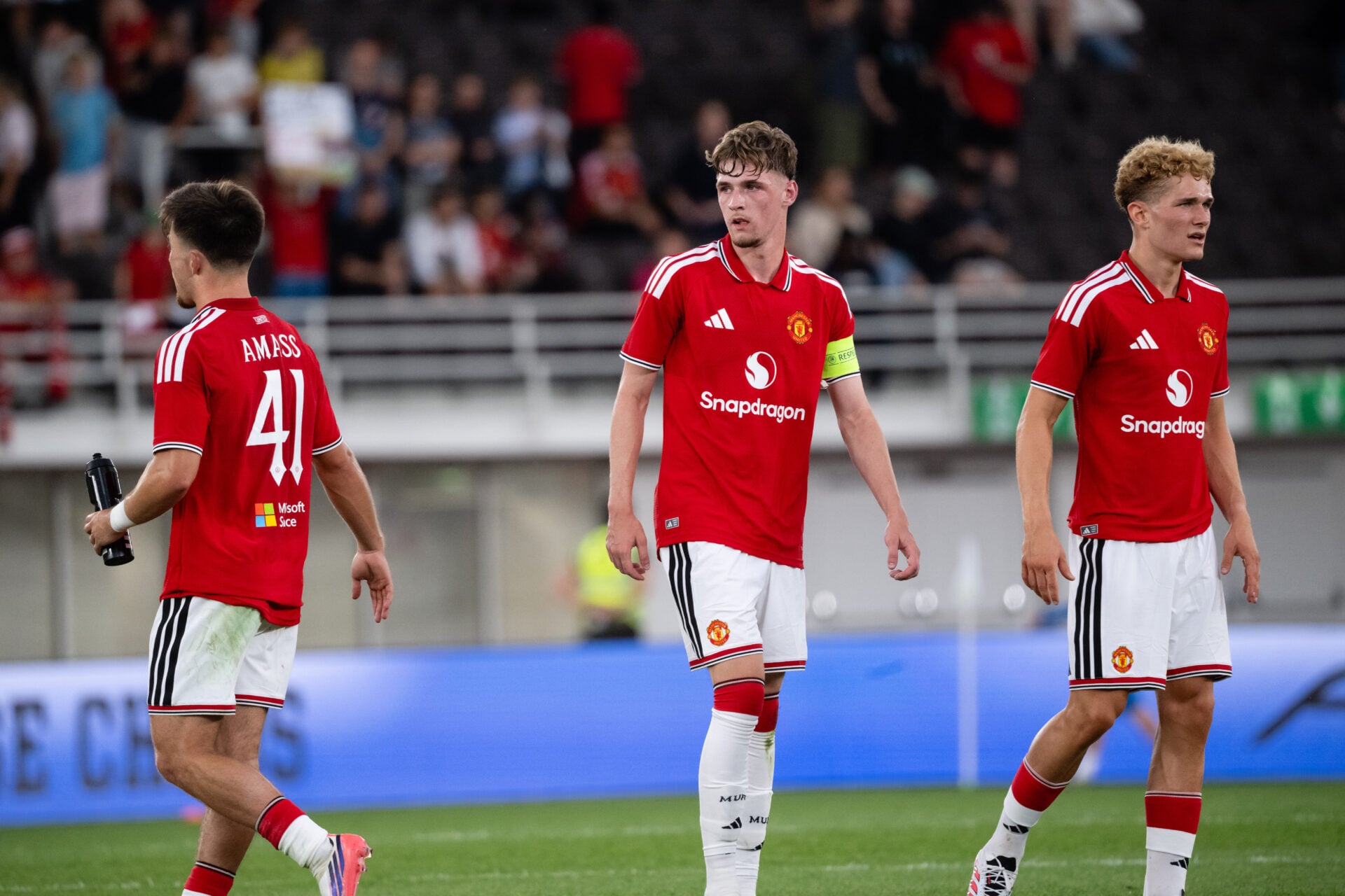 Veredicto instantâneo sobre os seis talentos promissores do meio-campo do Man Utd que lutam para ganhar uma vaga no time de Michael Carrick