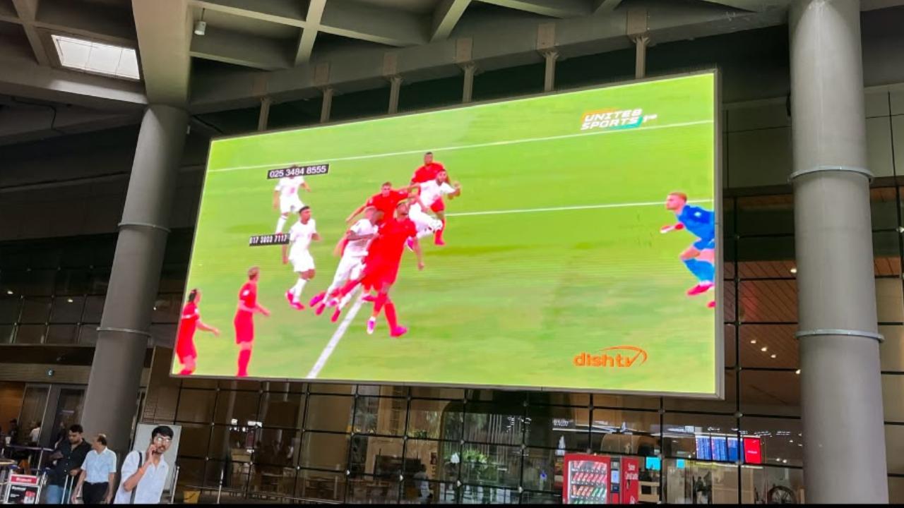 Viajando durante a Copa do Mundo FIFA 2026? Aeroporto de Mumbai está exibindo os jogos