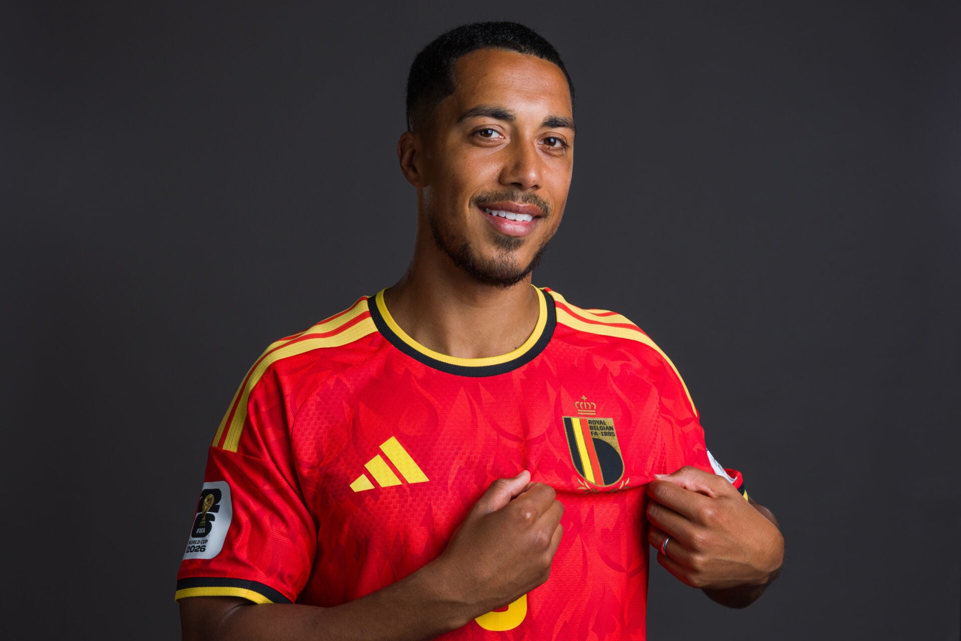 Youri Tielemans para Man Utd hub: tudo o que você precisa saber sobre o acordo para nova contratação confirmada