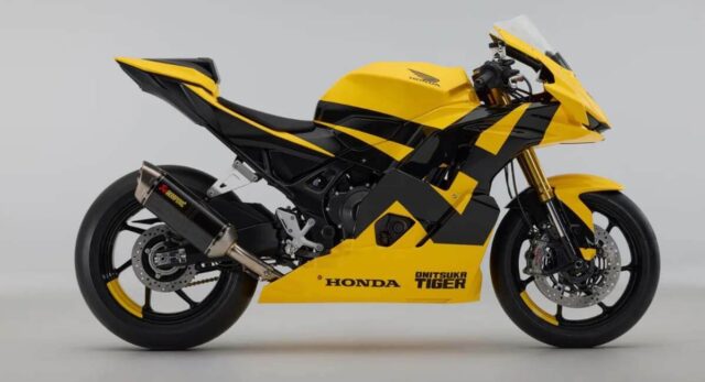 Honda's Concept Motorcycle Turns Heads In Fashion Show Honda's Concept Motorcycle Turns Heads In Fashion Show