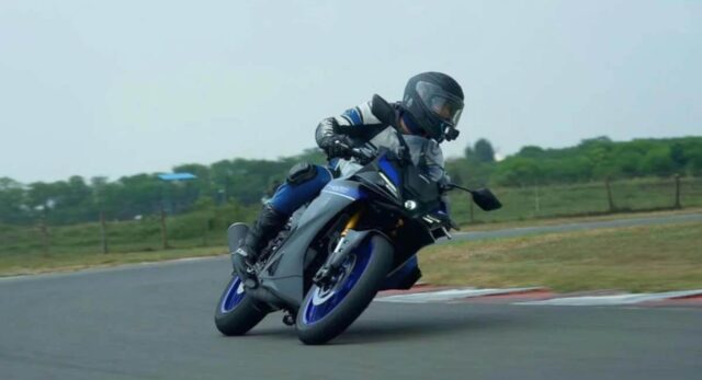 Yamaha R2 First Ride Review Yamaha R2 First Ride Review